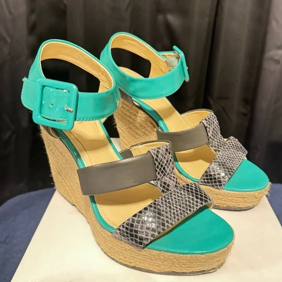 CALVIN KLEIN
Ellison two-tone espadrille Turquoise and Gray Wedge Sandals - Picture 4 of 16